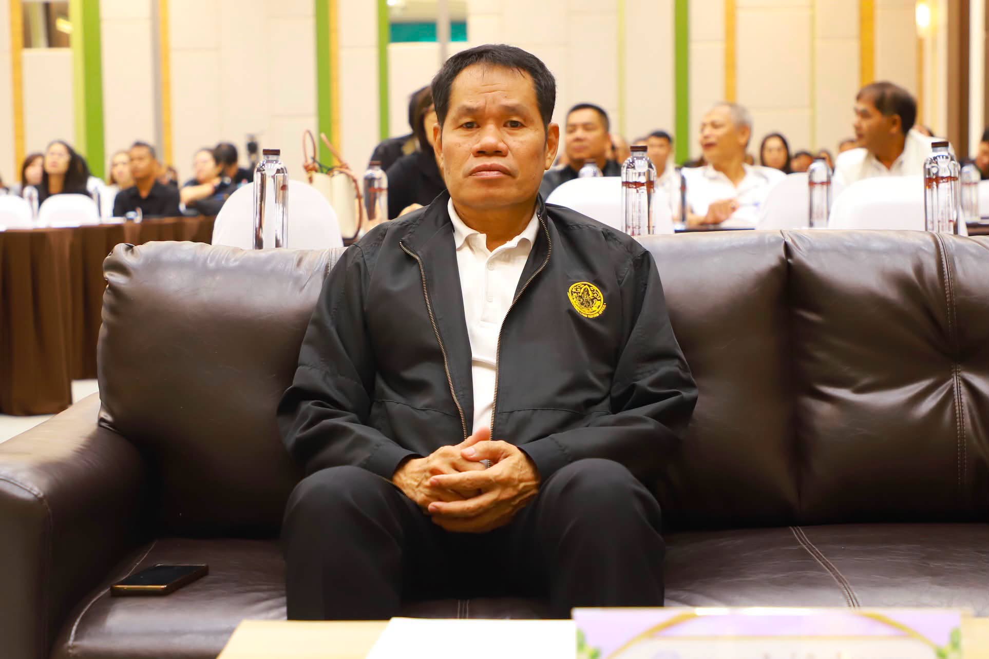 title - รองเลขาธิการ ส.ป.ก. ปิดโครงการสัมมนาฯ เดินหน้ายกระดับงานจัดที่ดิน-กองทุนฯ มุ่งเป้าขับเคลื่อนการดำเนินงานปี 2570